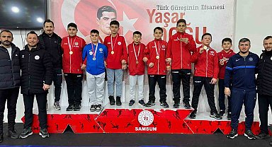 Kavaklı minik güreşçiler grekoromende 'yıldız' oldu