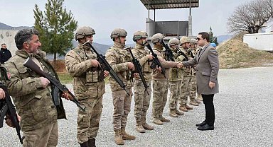 Kaymakam Başar, üs bölgelerde güvenlik korucularıyla bir araya geldi