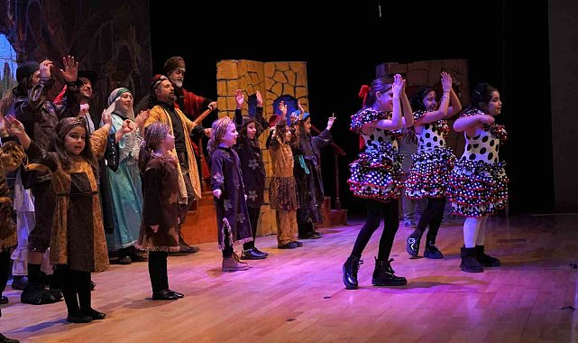 Keçiören'de iki günde üç tiyatro gösterimi