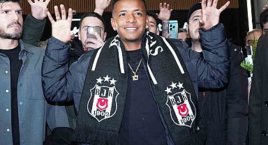 Keny Arroyo İstanbul'a geldi