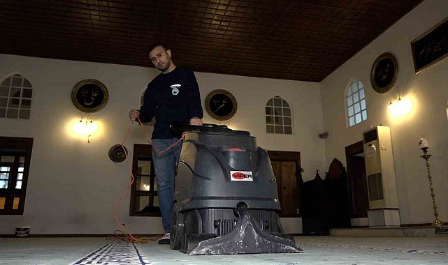 Kestel Belediyesi'nden camilerde Ramazan temizliği