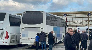 Kilometrelerce herkes onu uyuyor sandı otobüs mola verince öldüğü anlaşıldı