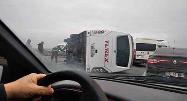 Kırklareli'nde işçileri taşıyan servis devrildi: 5 yaralı