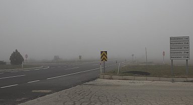 Kırklareli'nde yoğun sis: yer yer görüş mesafesi 30 metreye kadar düştü