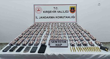 Kırşehir'de 8 bin 330 sentetik hap ele geçirildi