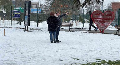 Kocaeli'de aralıklarla kar yağışı etkili oldu