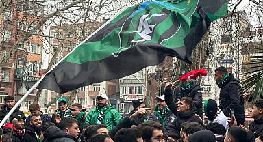 Kocaelispor taraftarı, Amed Sportif Faaliyetler maçı öncesi meydanlarda toplandı