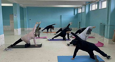 Köyde açılan pilates kursuna kadınlardan büyük ilgi
