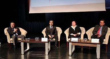 Küçükçekmece'de 6 Şubat depremlerinin yıl dönümünde 'Afet Bilinçlendirme Paneli' düzenlendi