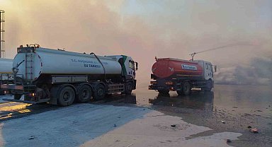 Kuşadası Belediyesi'nden Söke'deki yangını söndürme çalışmalarına destek