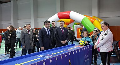 Kütahya'da Halil Akkaş Spor Kompleksi açıldı
