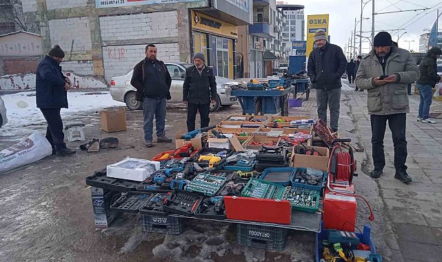 Malatya'da bit pazarı esnafı yeni yer talep ediyor