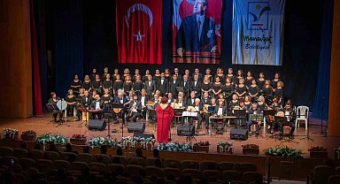 Manavgat'ta kardeş korolar konseri