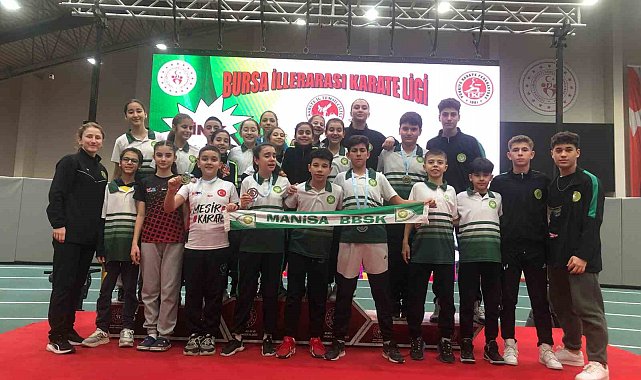 Manisa BBSK Karate Takımından 8 madalya