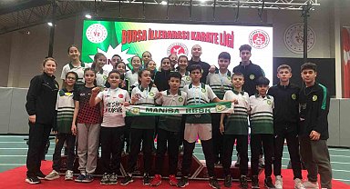 Manisa BBSK Karate Takımından 8 madalya