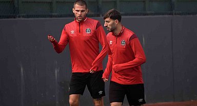 Manisa FK'da Adanaspor mesaisi başladı