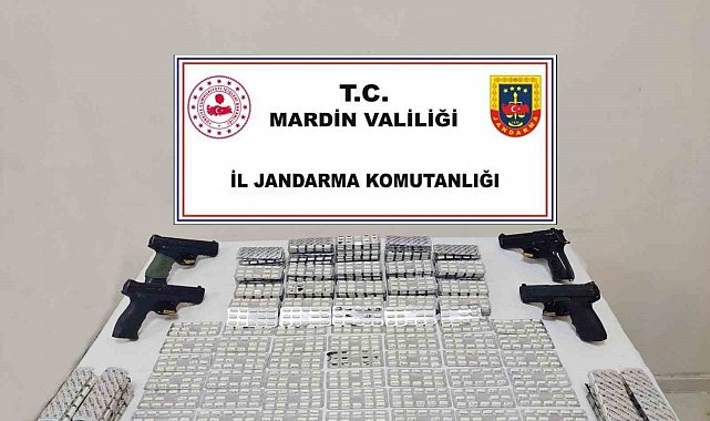 Mardin'de 4 adet ruhsatsız tabanca ve uyuşturucu ele geçirildi: 2 tutuklama