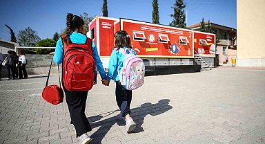 MediaMarkt Ateşböceği öğrenim tırlarında bir yılda 5 bin çocuk eğitim aldı