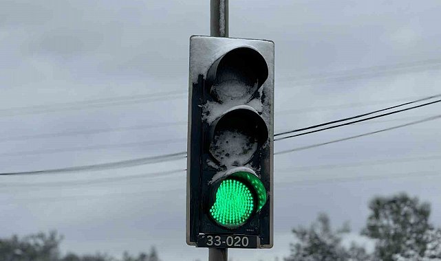 Megakentte kartpostallık kar görüntüleri