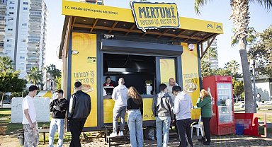 Mersin sahilinde yeni 'lezzet durakları' hizmete açıldı