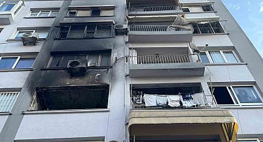 Mersin'de ev alev alev yandı, bir kişi hayatını kaybetti