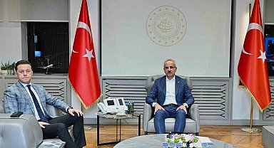 Milletvekili Hatipoğlu, Bakan Uraloğlu ile Eskişehir'in ulaşımı hakkında görüştü