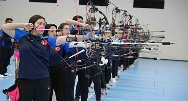 Milli okçular, Los Angeles Olimpiyatları'nın ilk adımını Samsun'dan atıyor