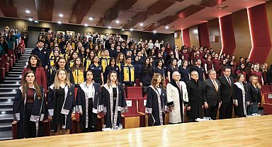 Mudanya Üniversitesi, öğrencilerini sektöre uğurladı