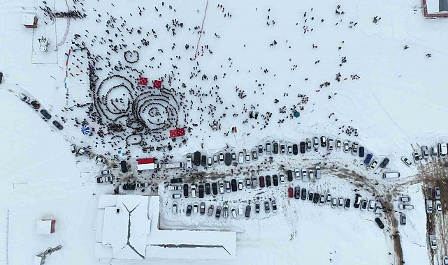 Muş'ta 'Kar Festivali' renkli görüntülere sahne oldu