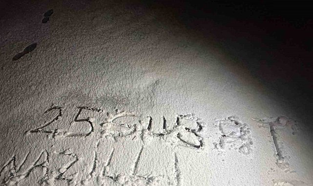 Nazilli'de dağ köyleri beyaza büründü