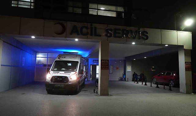 Niğde'de araç bariyerlere çarptı: 1 ölü, 2 yaralı