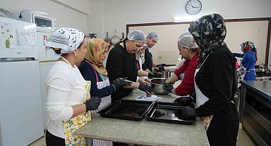 Niğde'de kursiyerler aldıkları Türk mutfağı eğitimi ile usta aşçı oluyor