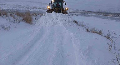 Niğde'deki kapalı köy yolları ulaşıma açıldı