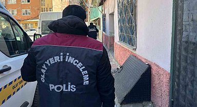 Oğlu tarafından bıçaklanan baba hayatını kaybetti