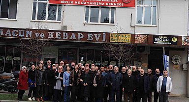 Öğretmeniyle 40 sene sonra Bursa'da bir araya geldi