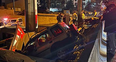 Ordu'da kontrolden çıkan cip elektrik panosuna çarptı: 2 yaralı