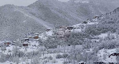 Ordu'nun 11 ilçesinde eğitime kar engeli