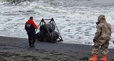 Ordu'nun 3 noktasında sahile vuran 7 varilden birinde kimyasal madde tespit edildi