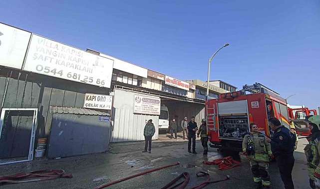 OSTİM'de çelik kapı imalathanesinde çıkan yangın itfaiyeyi alarma geçirdi