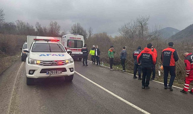 Otomobil şarampole uçtu: 2 yaralı