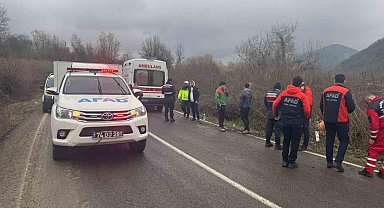 Otomobil şarampole uçtu: 2 yaralı