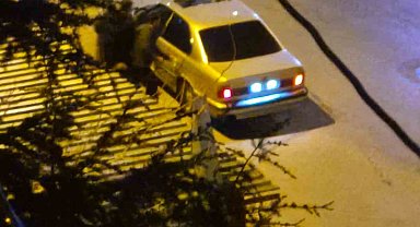 Otomobiliyle drift atan sürücü kendisini uyaran vatandaşlara tehditler savurdu