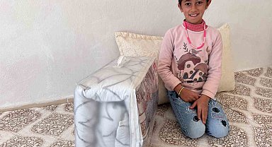 Polis memurundan Şırnaklı çocuklara sıcak dokunuş: Yüzlerce çocuğa battaniye hediye edildi