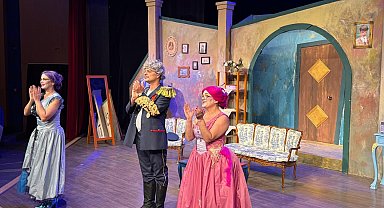 "Hadi Öldürsene Canikom" yeniden sahnede