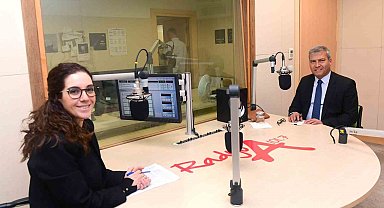 Rektör Adıgüzel, Dünya Radyo Günü'nde Radyo A'ya konuk oldu