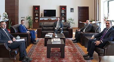 Rektör Çakmak; "Yenilikçi fikirlerin filizlenmesi önemli"