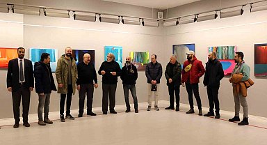 Ressam Bayar Sanko Sanat Galerisi'nde sergi açtı