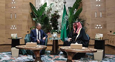 Rusya Dışişleri Bakanı Lavrov ile Suudi Arabistan Veliaht Prensi Selman bir araya geldi