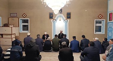 Sabah namazında vatandaşlara halise ikram edildi