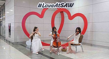 Sabiha Gökçen'de Sevgililer Günü'ne özel kutlama